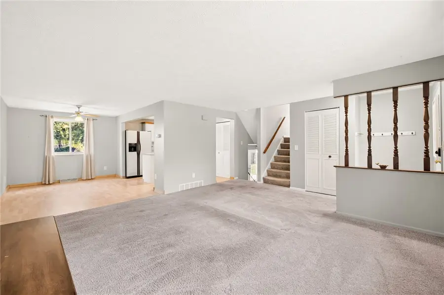 89 Staglen Dr, Henrietta, NY 14467 - #3