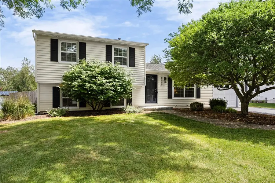 1747 Elmwood Circle, Farmington, NY 14425 - #2