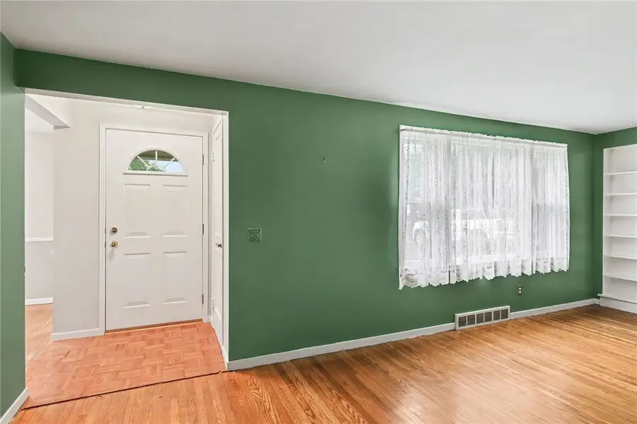 765 S Grosvenor Road, Rochester, NY 14618 - #2