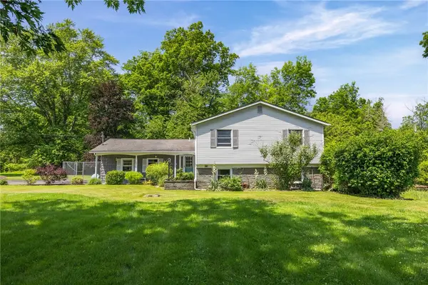 43 Hill Road, Hilton, NY 14468