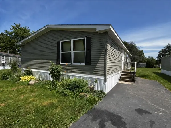 1612 #83 Hennessey Road, Ontario, NY 14519