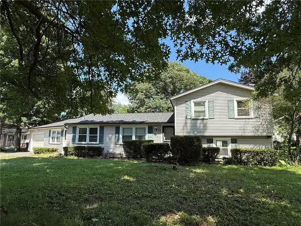 678 Fox Meadow Road, Greece, NY 14626