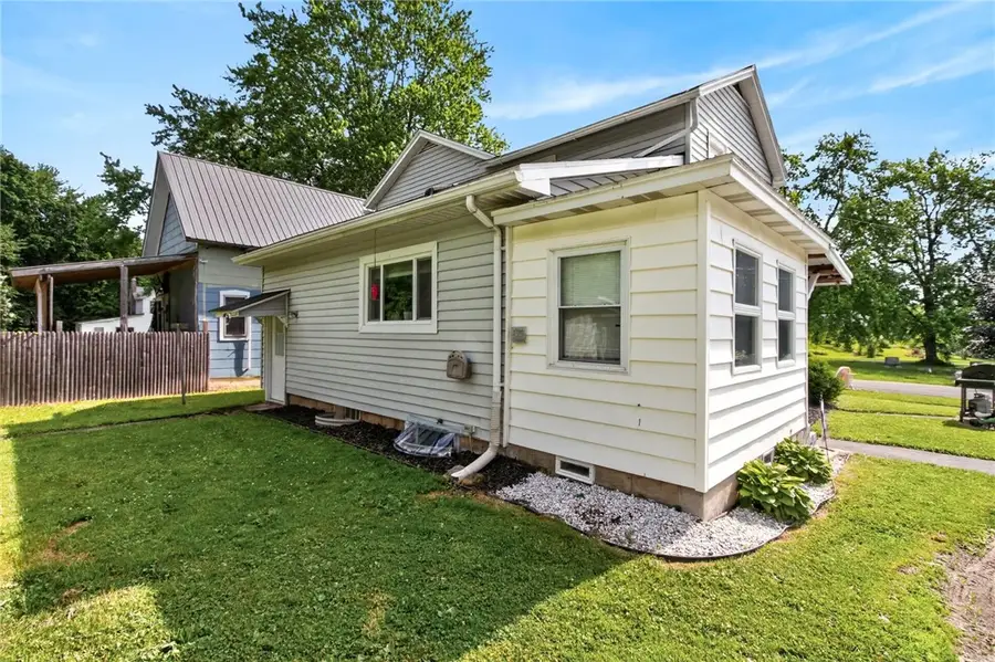 65 Cayuga Street, Clyde, NY 14433 - #3
