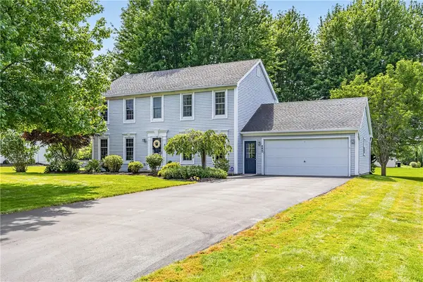 459 Dunwoody Crossing, Webster, NY 14580