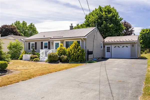 149 Mcdermott Street, Newark, NY 14513