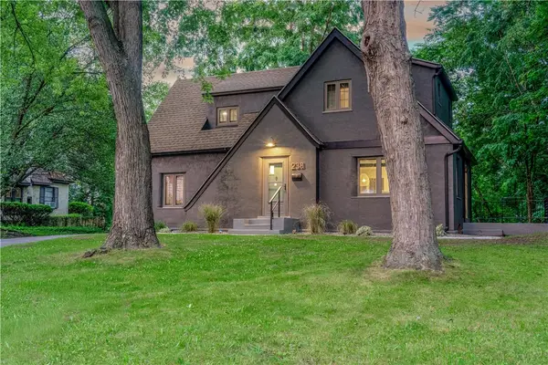238 River Heights Circle, Rochester, NY 14612