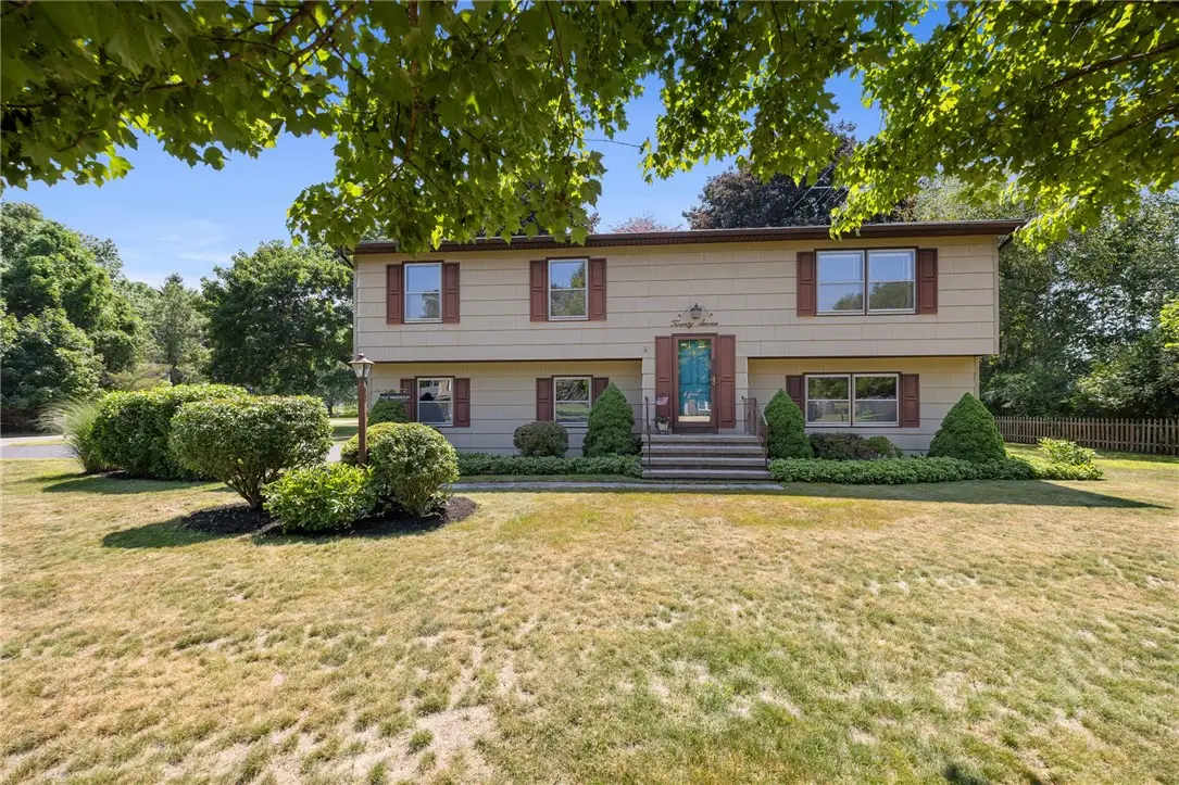 27 Carriage Court, Pittsford, NY 14534 - #1