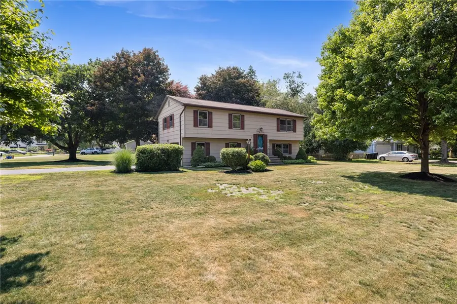 27 Carriage Court, Pittsford, NY 14534 - #2