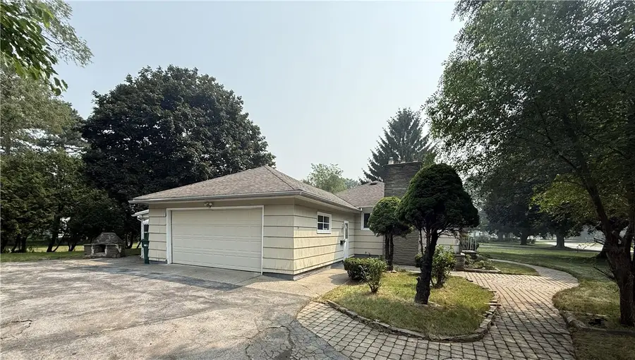 483 Brookview Drive, Rochester, NY 14617 - #2