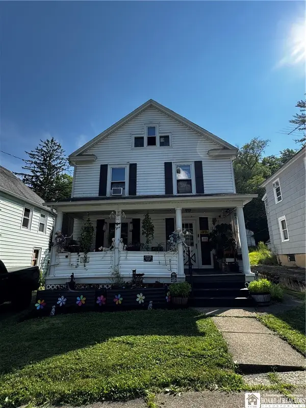13 Dearing Avenue, Jamestown, NY 14701