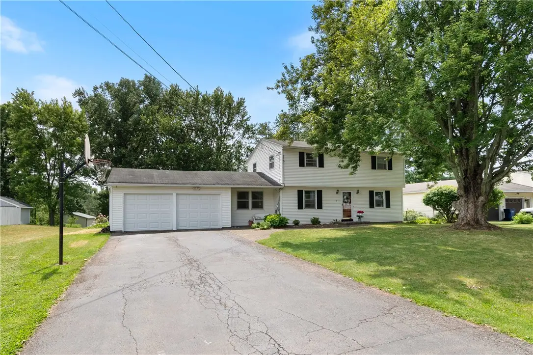 7 Jupiter Way, Macedon, NY 14502 - #1