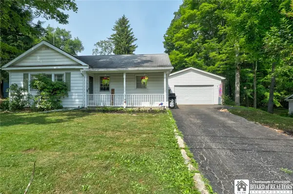 318 Maplecrest Avenue, Lakewood, NY 14750