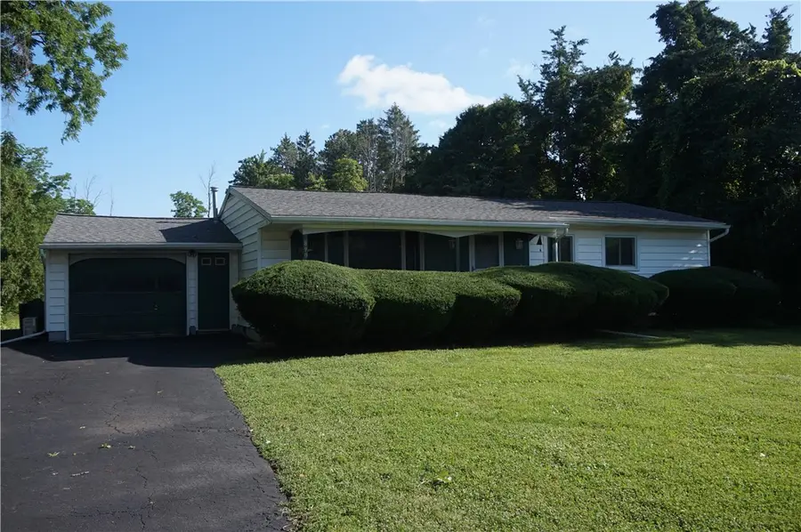 890 Peck Road, Hilton, NY 14468 - #2