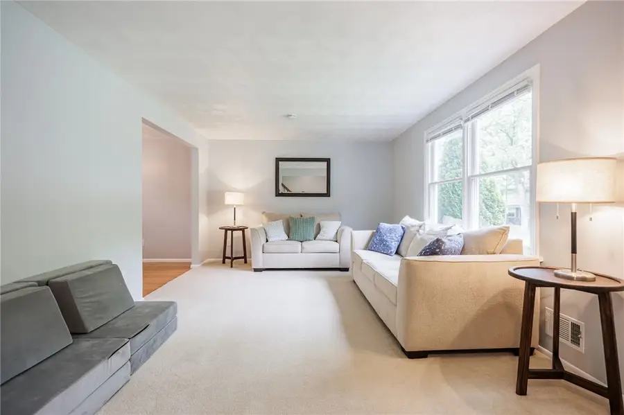 54 Maple Leaf Circle, Penfield, NY 14526 - #2