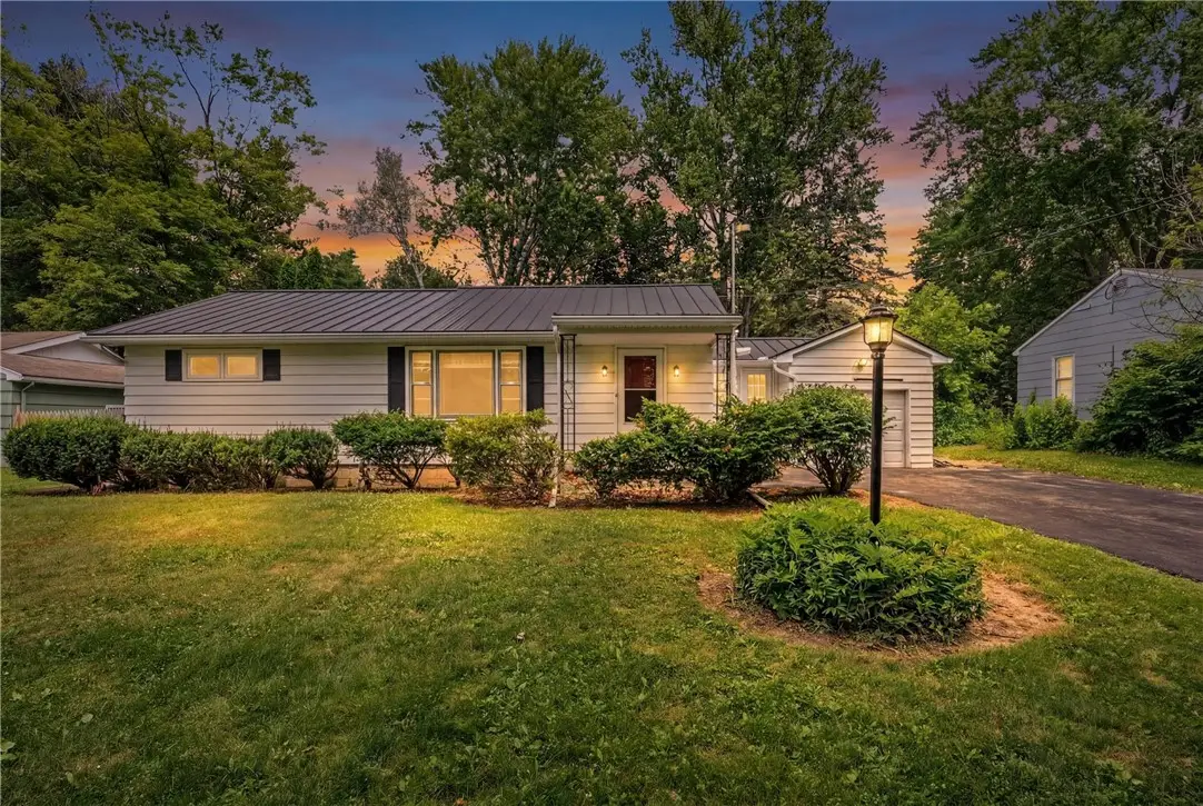 40 Ramblewood Drive, North Chili, NY 14514 - #1