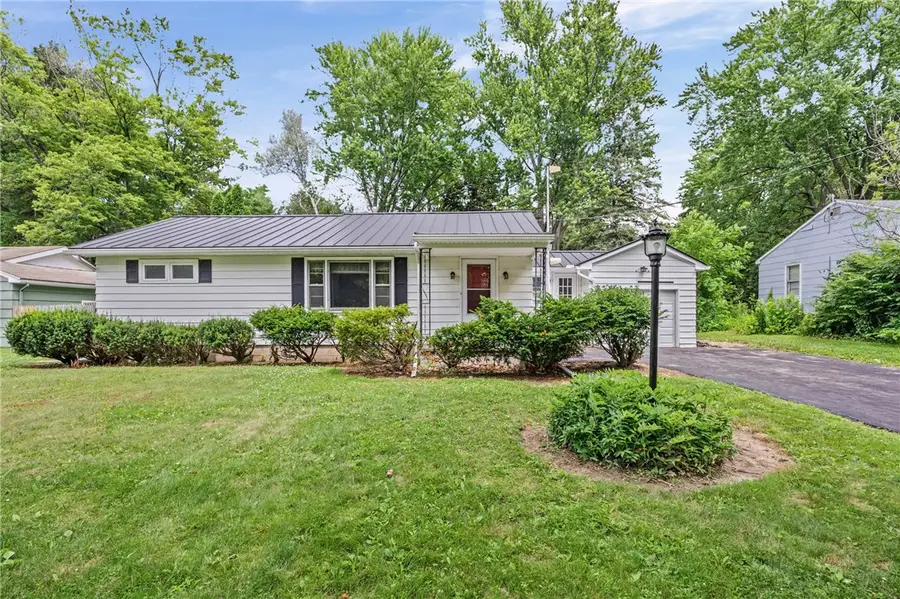 40 Ramblewood Drive, North Chili, NY 14514 - #3
