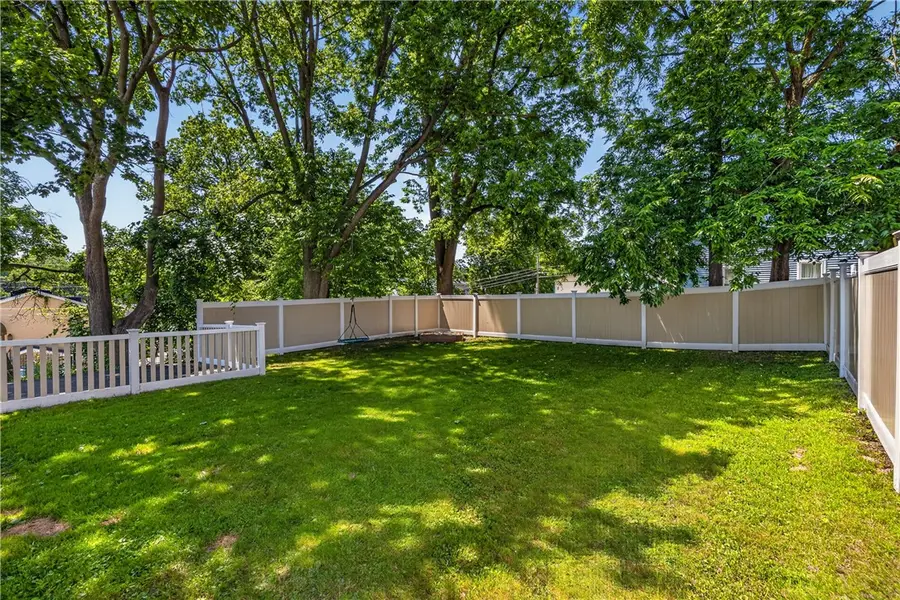 8 Erie Street N, Macedon, NY 14502 - #3