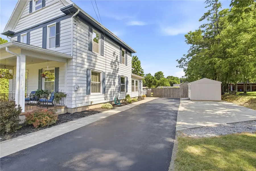 4 Munson Street, Le Roy, NY 14482 - #3