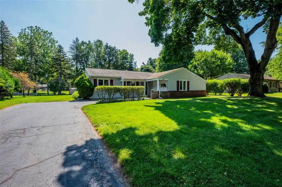 84 Harvest Road, Fairport, NY 14450 - #3