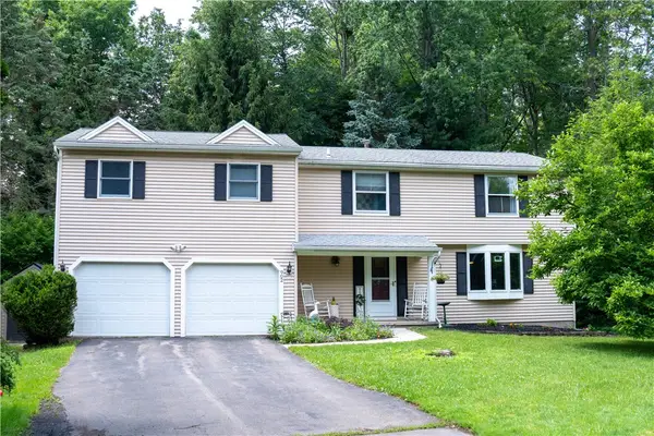 902 Copperkettle Road, Webster, NY 14580