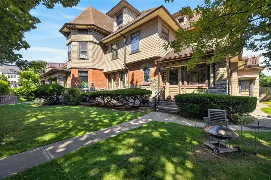 32-34 Strathallan Park, Rochester, NY 14607 - #2