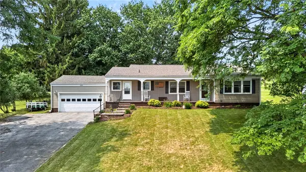 3686 E Saddleback Road, Canandaigua, NY 14424