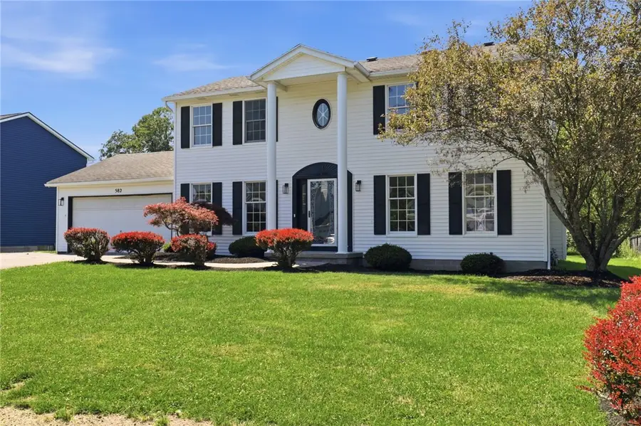 582 Bram Hall Drive, Rochester, NY 14626 - #2