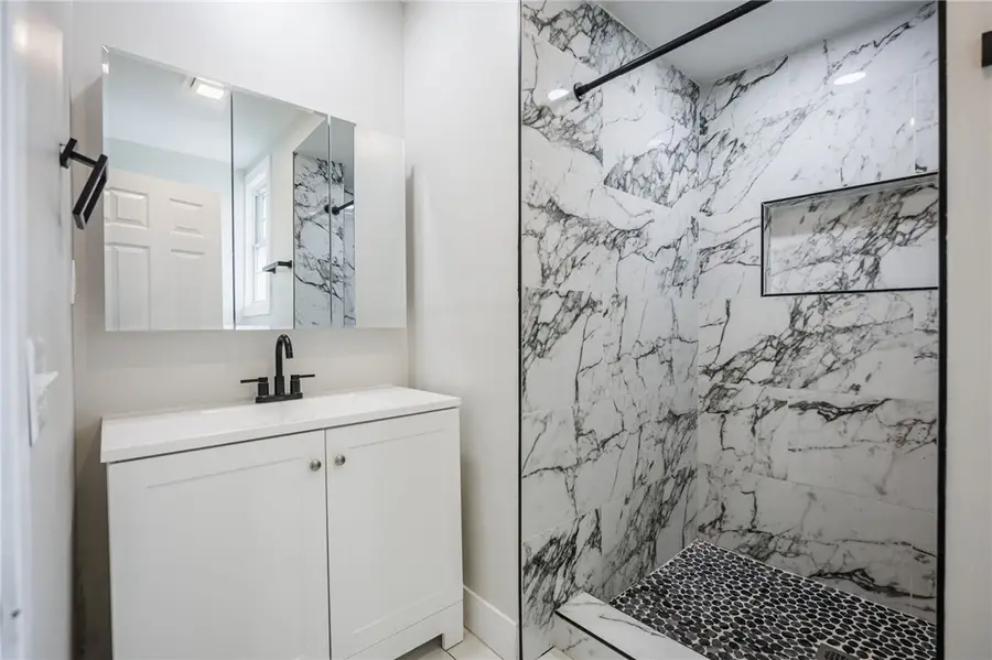 184 Alexander Street, Rochester, NY 14607 - #3