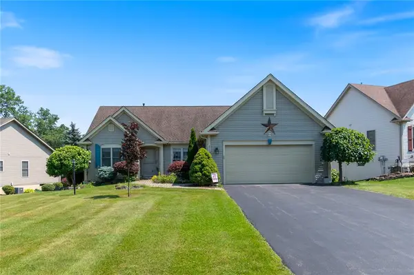 1104 Twin Leaf, Webster, NY 14580