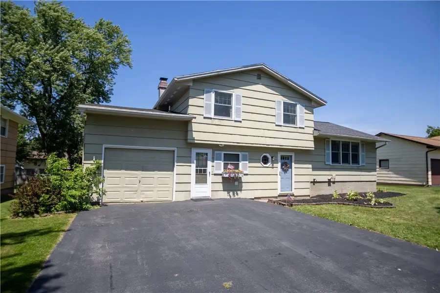 34 Valencia Drive, Rochester, NY 14606 - #3