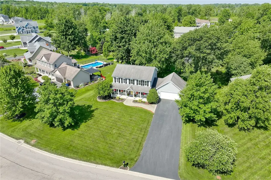 6083 Southbrook Drive, Ontario, NY 14519 - #2
