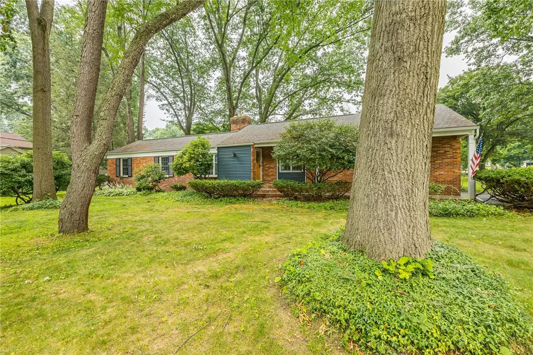 45 Shire Oaks Drive, Pittsford, NY 14534 - #1