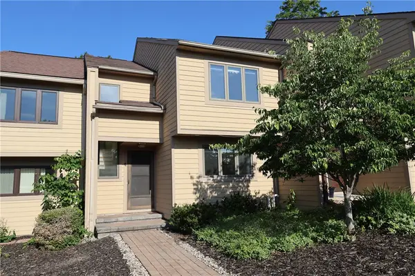 4 Golfside Circle, Canandaigua, NY 14424