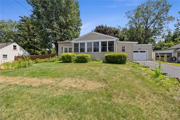 112 N Roosevelt Avenue, Liverpool, NY 13088