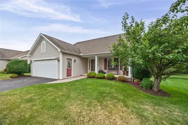 81 Glenn Hvn, Spencerport, NY 14559
