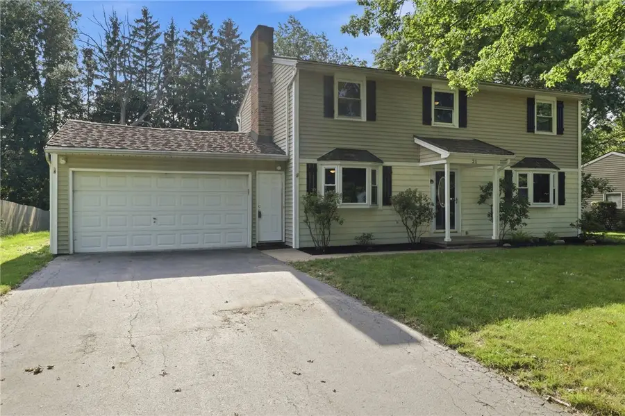 21 Squirrels Heath Road, Fairport, NY 14450 - #2