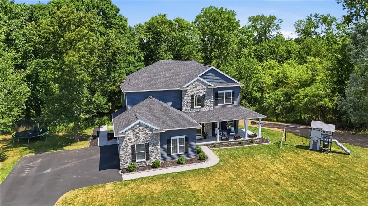 250 Commerce Dr, Avon, NY 14414 - #1