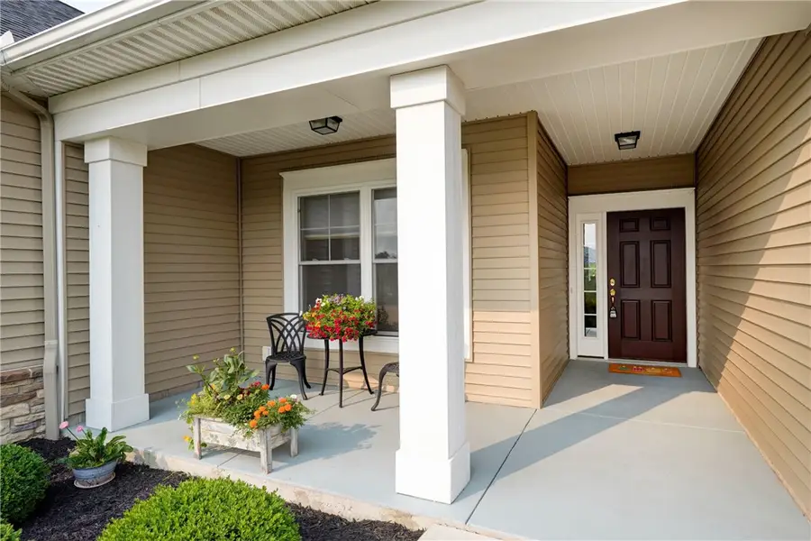 6012 Woodvine Rise, Canandaigua, NY 14424 - #2