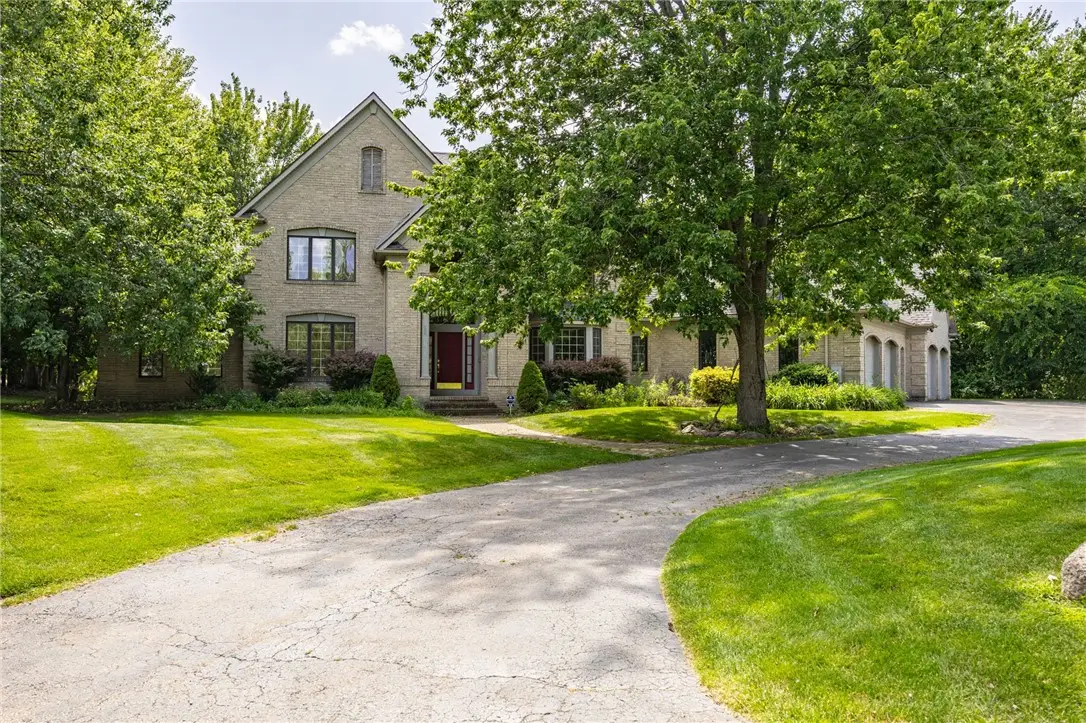 24 Roxbury Lane, Pittsford, NY 14534 - #1