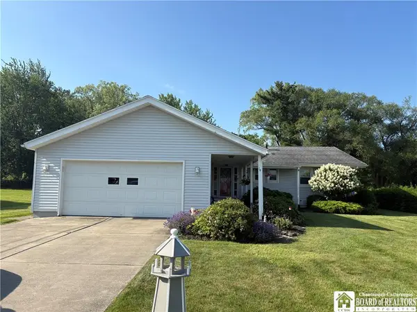 14 Sunset Drive, Fredonia, NY 14063