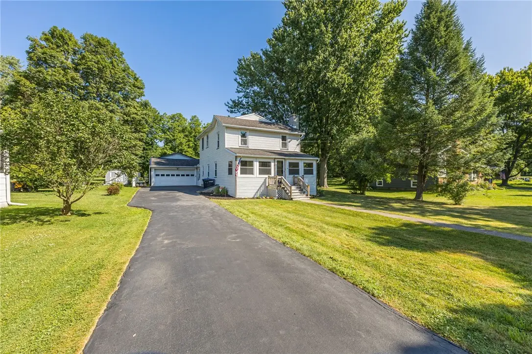 82 Chapel St, Canandaigua, NY 14424 - #1