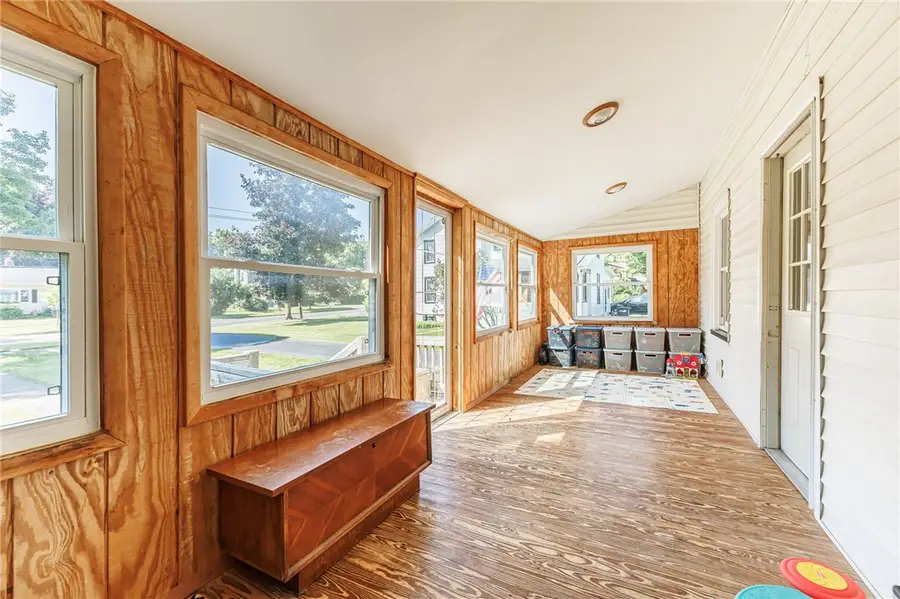 82 Chapel St, Canandaigua, NY 14424 - #3