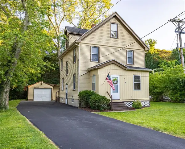 77 Boxart Street, Rochester, NY 14612
