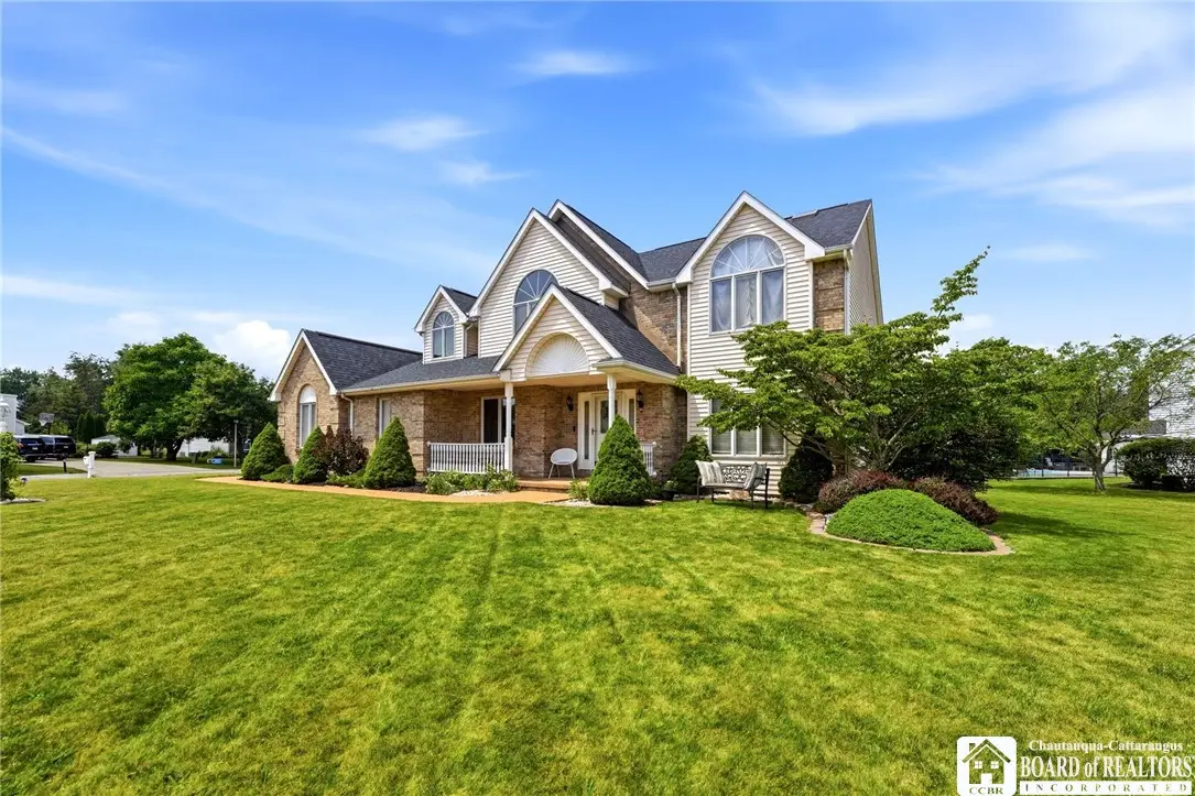 30 Ashwood Lane, Orchard Park, NY 14127 - #1