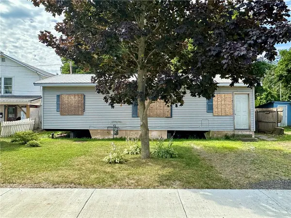 2 Chestnut Street, Bath, NY 14810