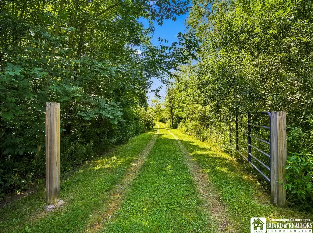 3117 W Oak Hill Road, Jamestown, NY 14701 - #1