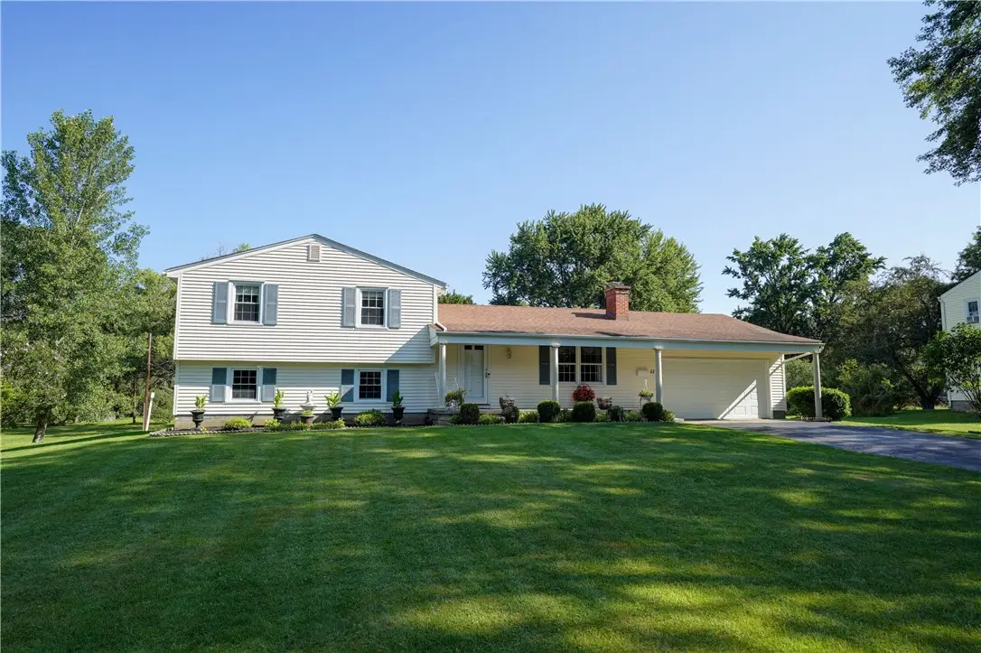 11 Sawmill Drive, Penfield, NY 14526 - #1