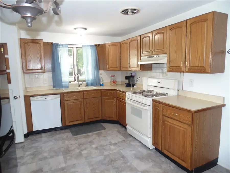 10 San Mateo Road, Rochester, NY 14624 - #2