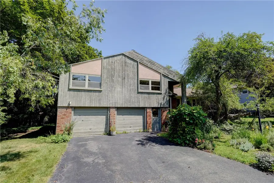 315 Dunrovin Lane, Rochester, NY 14618 - #2