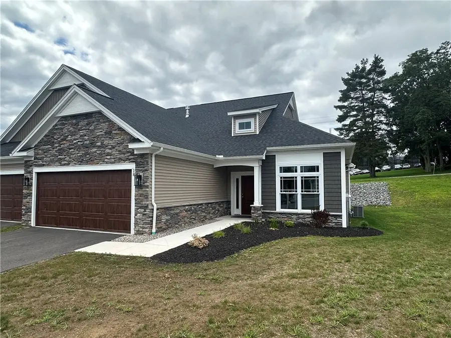 18 Eagle Hollow, Penfield, NY 14526 - #2